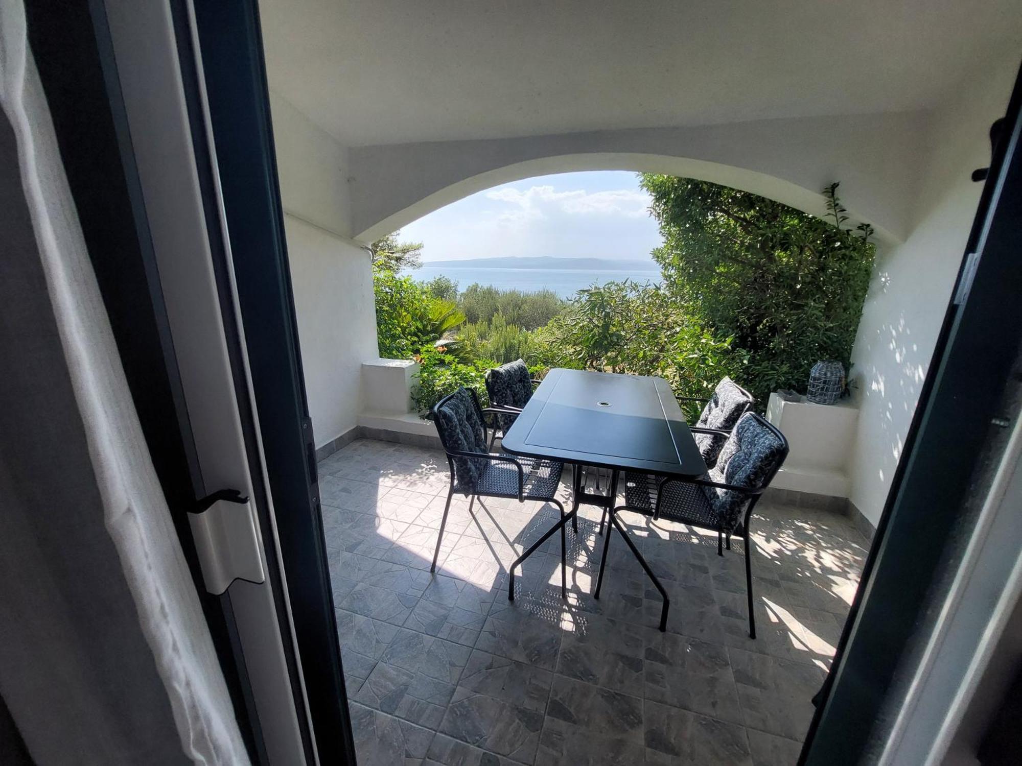 Apartma Bratus *